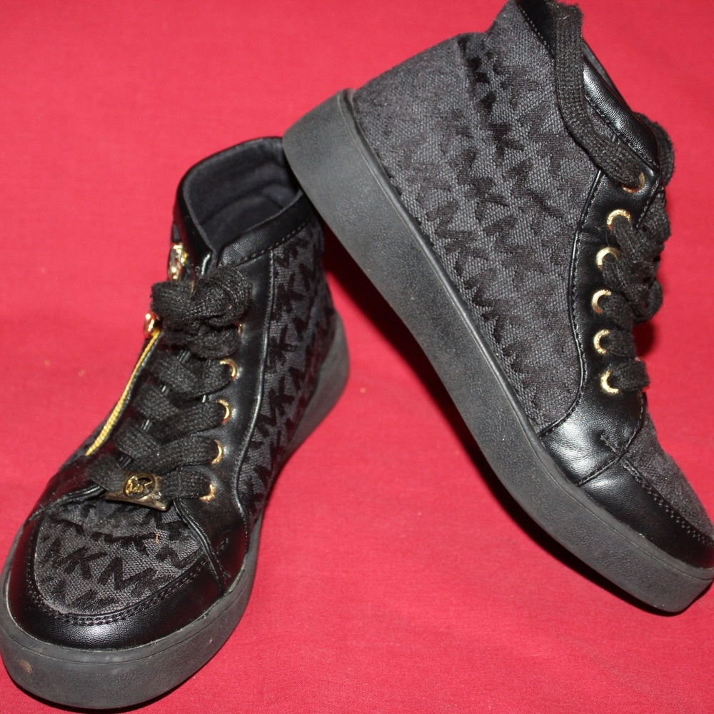 Micheal Kors Girls Gym Shoes